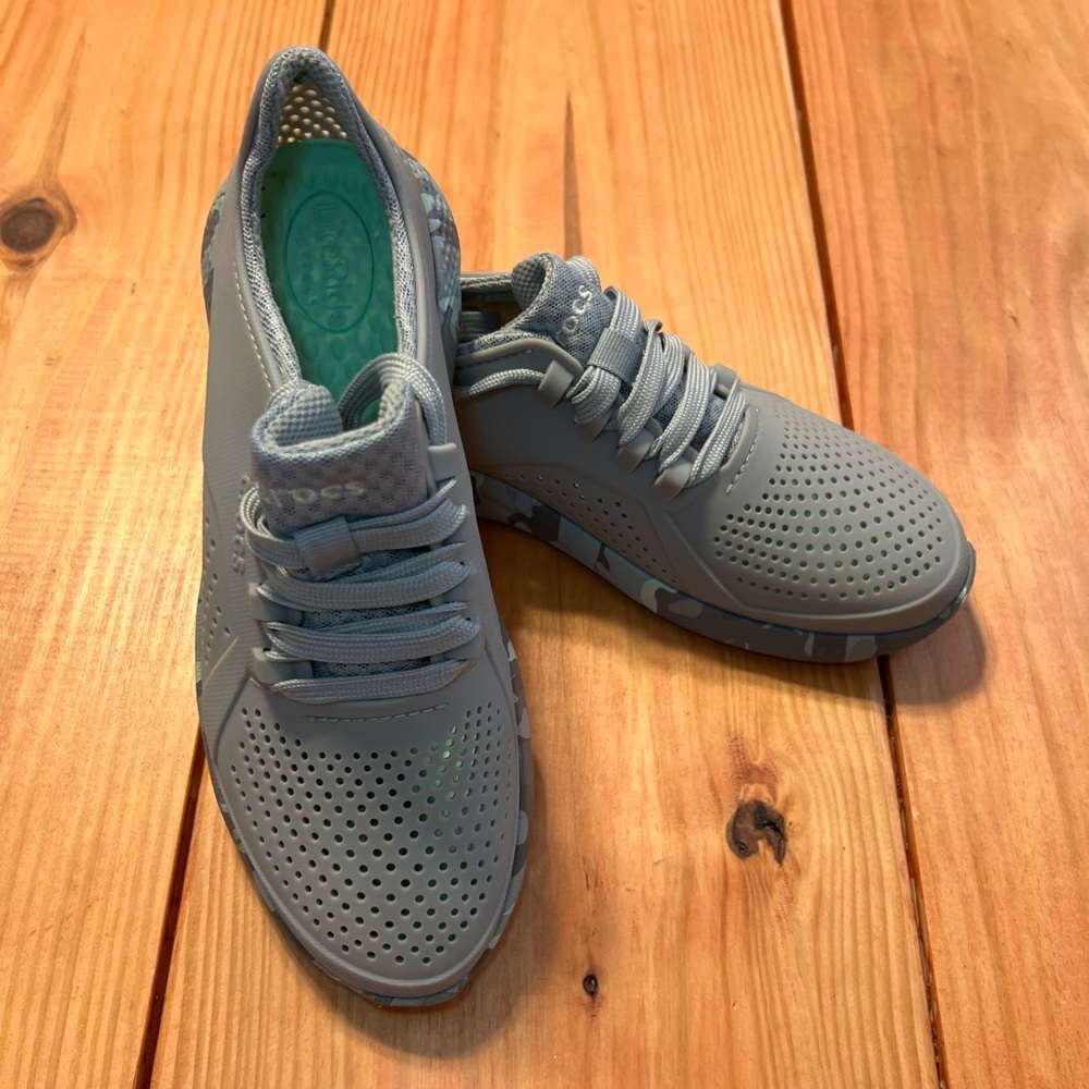 CROCS Men's Gray Sneakers